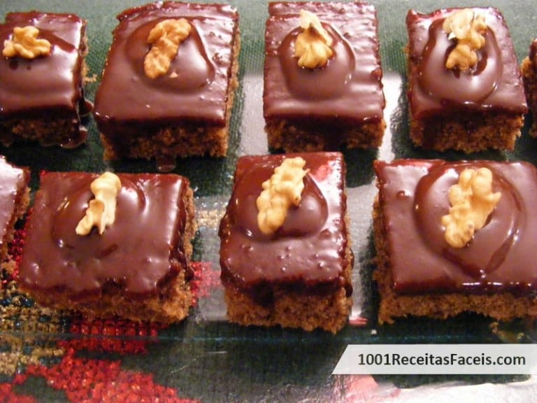 Quadrados de Noz e Café